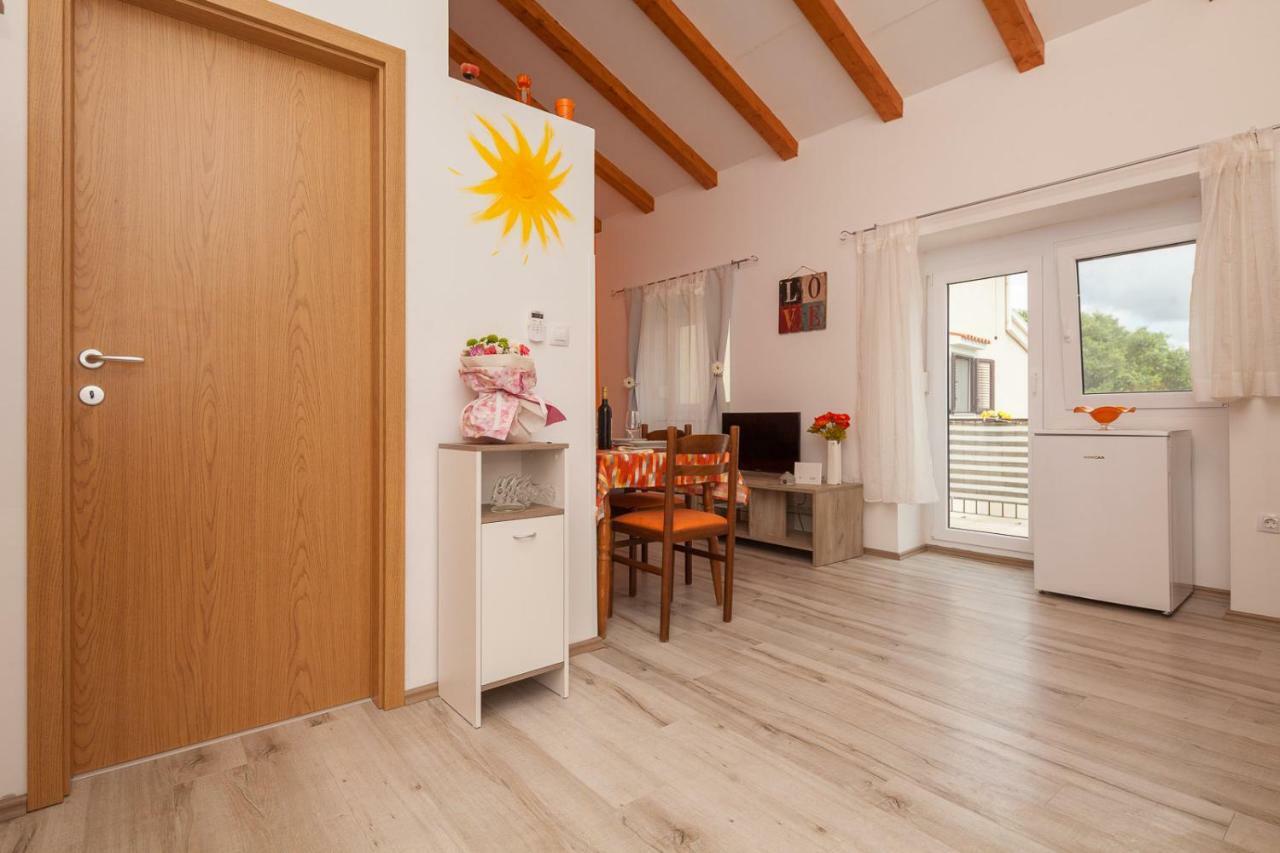 Apartmán Miramare Pomer Exteriér fotografie
