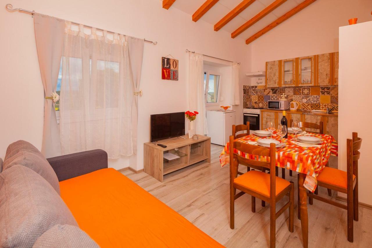 Apartmán Miramare Pomer Exteriér fotografie